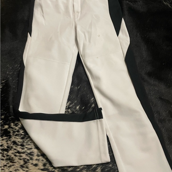 Youth Medium Augusta Sportswear Baseball Pants Loose Leg White‎ Black Striped - Picture 3 of 5